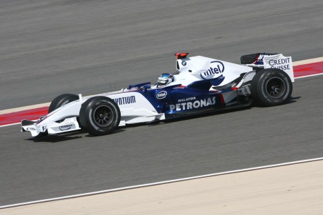 Nick Heidfeld var hurtigste kører på Sakhir på den anden testdag.
